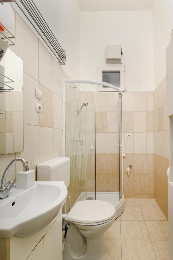 Two Separate Rooms Apartment In City Center, Party District 부다페스트 외부 사진