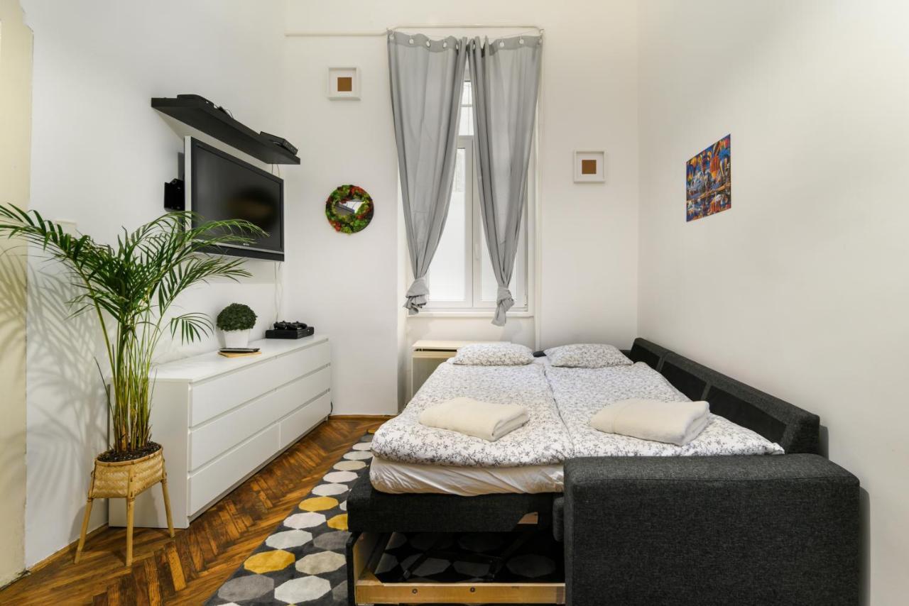 Two Separate Rooms Apartment In City Center, Party District 부다페스트 외부 사진